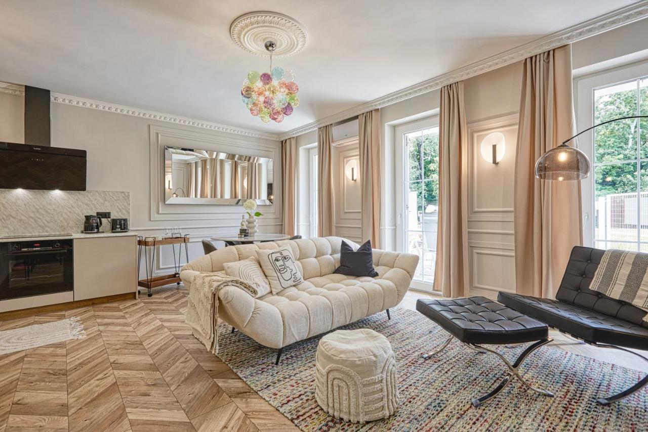 The Doors Luxury Apartment Mosonmagyaróvár 외부 사진