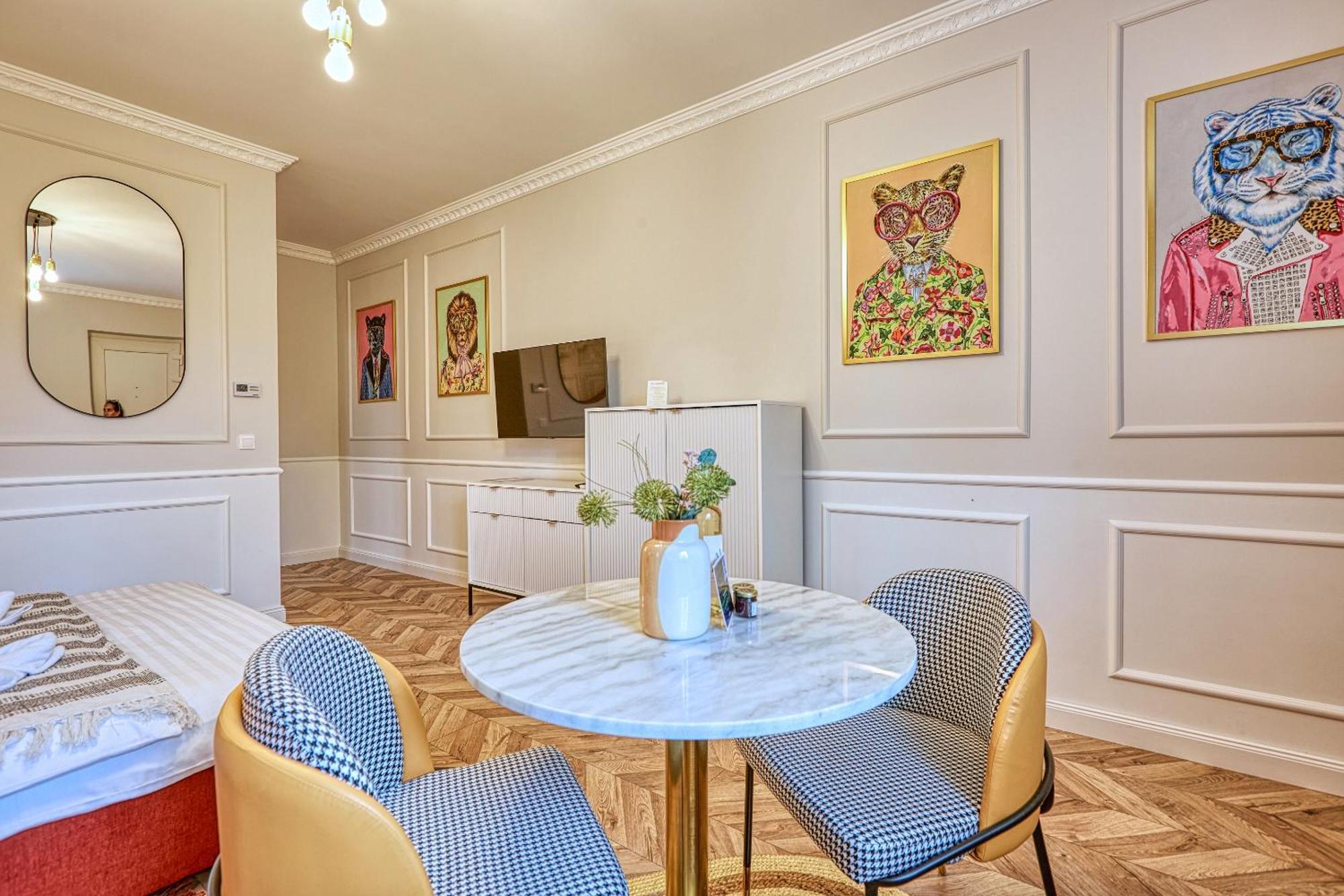 The Doors Luxury Apartment Mosonmagyaróvár 외부 사진